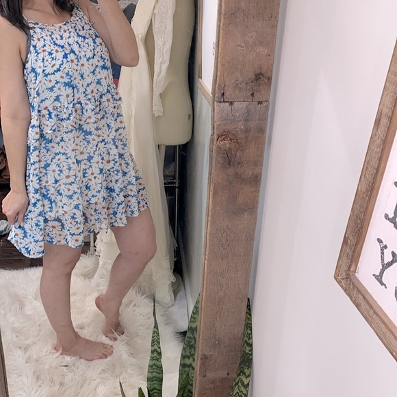 &merci floral dress size medium - Picture 3 of 7